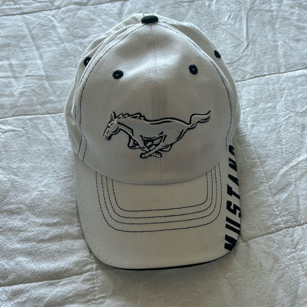 FORD MUSTANG Hat